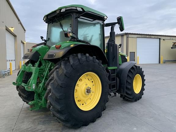 Image of John Deere 7R 230 equipment image 2