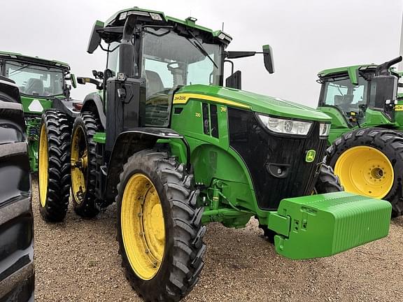 Image of John Deere 7R 230 equipment image 3