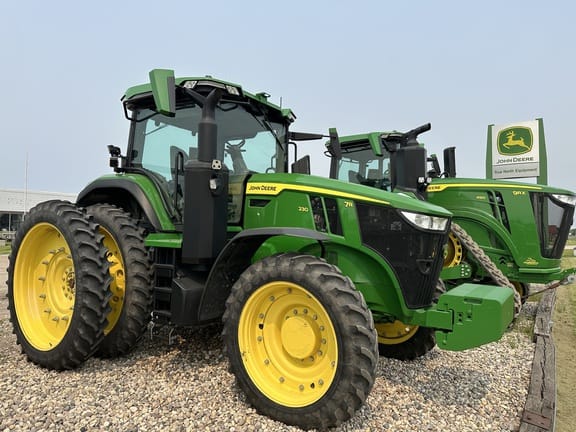Main image John Deere 7R 230