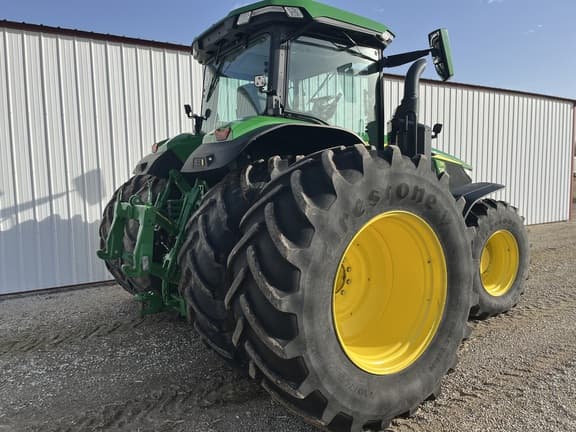 Image of John Deere 7R 330 equipment image 4