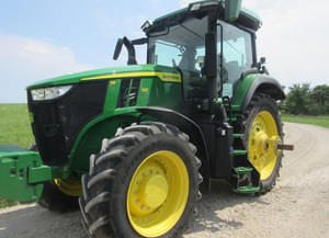 2020 John Deere 7R 330 Image