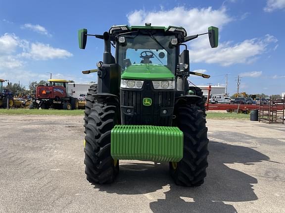 Image of John Deere 7R 330 equipment image 2