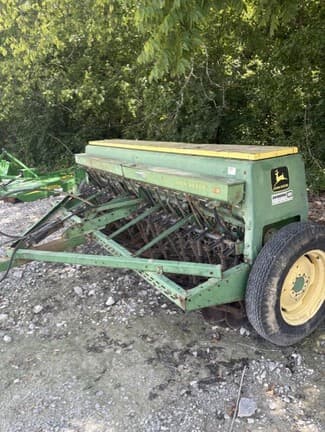 Image of John Deere 8200 equipment image 2
