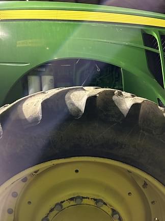 Image of John Deere 8245R equipment image 4