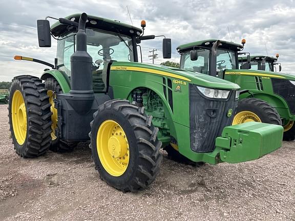 Image of John Deere 8245R equipment image 1