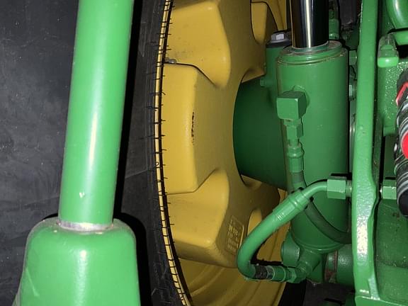 Image of John Deere 8245R equipment image 3