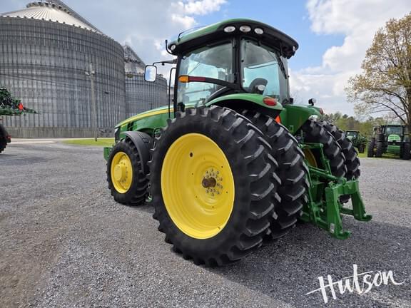 Image of John Deere 8245R equipment image 3