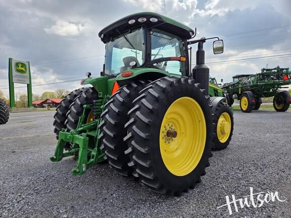 Image of John Deere 8245R equipment image 4