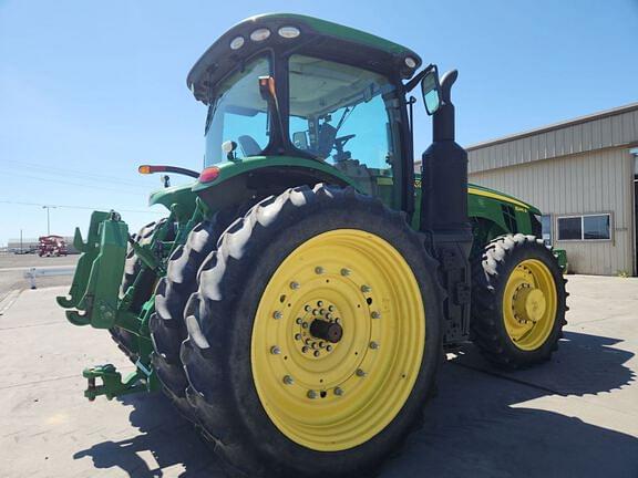 Image of John Deere 8245R equipment image 4