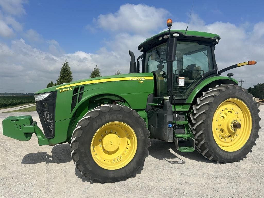 Image of John Deere 8245R Primary image