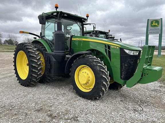 Image of John Deere 8245R equipment image 2