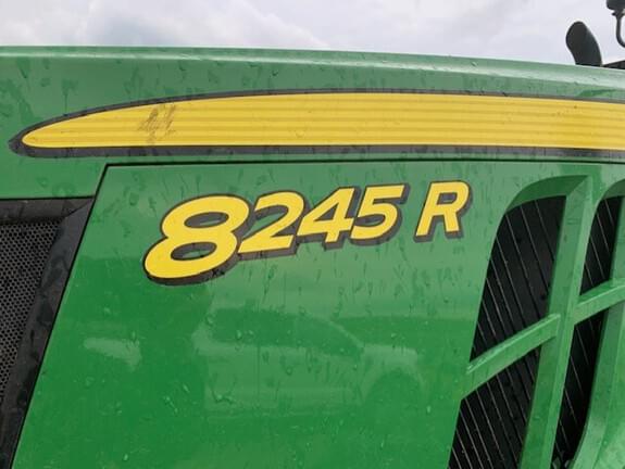 Image of John Deere 8245R equipment image 4