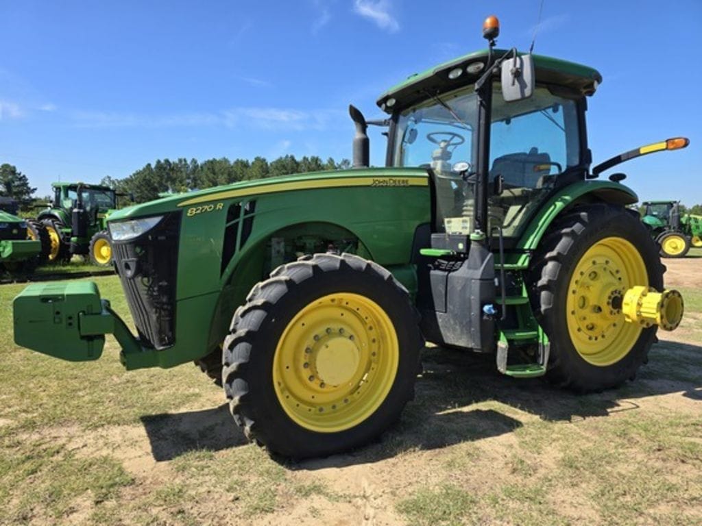 2020 John Deere 8270R Equipment Image0