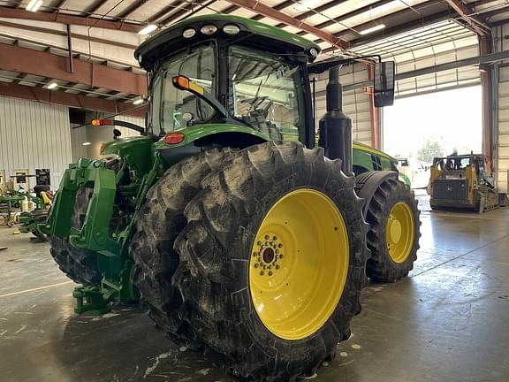 Image of John Deere 8270R equipment image 3