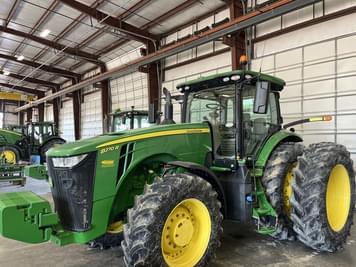 Main image John Deere 8270R
