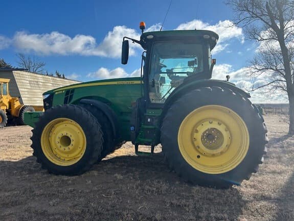 Image of John Deere 8295R equipment image 4