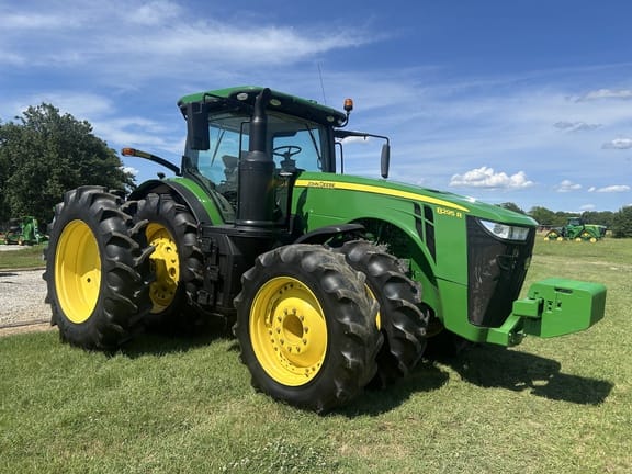 2020 John Deere 8295R Equipment Image0