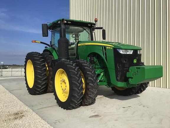 Image of John Deere 8295R equipment image 4