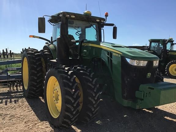 Image of John Deere 8295R equipment image 3