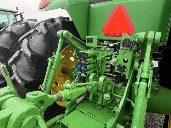 Image of John Deere 8295R equipment image 1