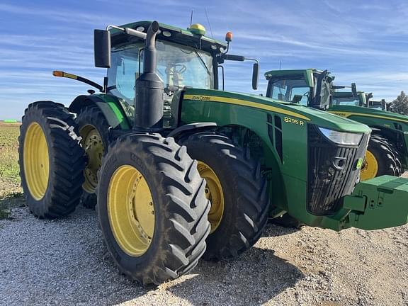 Image of John Deere 8295R equipment image 1