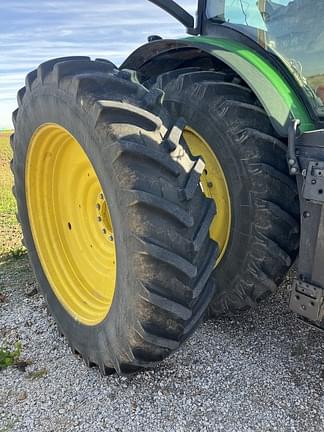 Image of John Deere 8295R equipment image 3