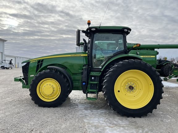 Image of John Deere 8295R equipment image 1