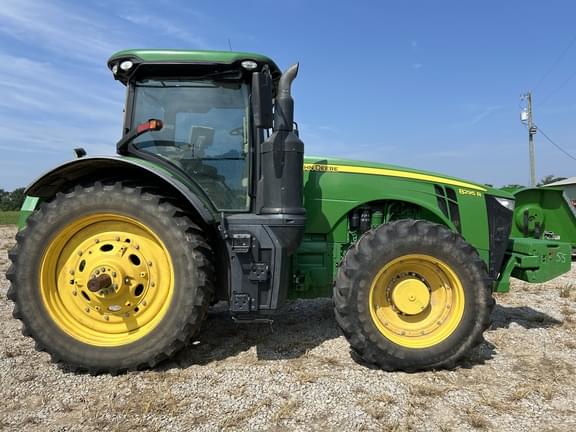 Image of John Deere 8295R equipment image 3