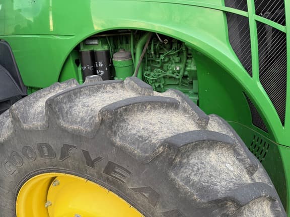 Image of John Deere 8295R equipment image 2