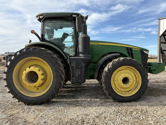 Image of John Deere 8295R equipment image 1