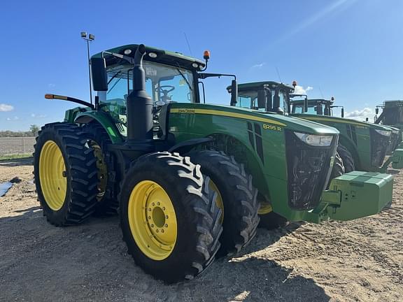 Image of John Deere 8295R equipment image 1