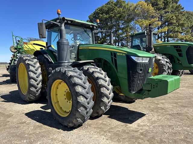 Image of John Deere 8295R equipment image 1