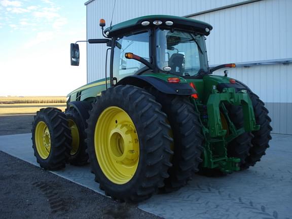 Image of John Deere 8320R equipment image 2