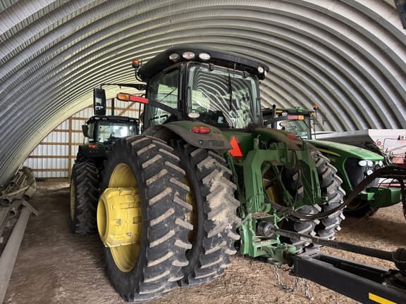 Image of John Deere 8320R equipment image 3