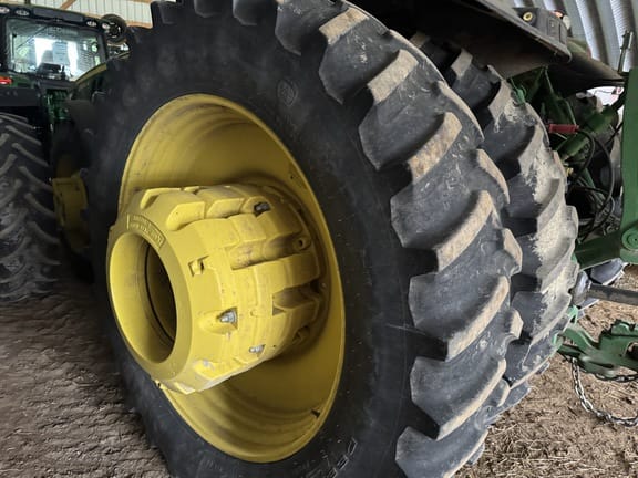 2020 John Deere 8320R Equipment Image0