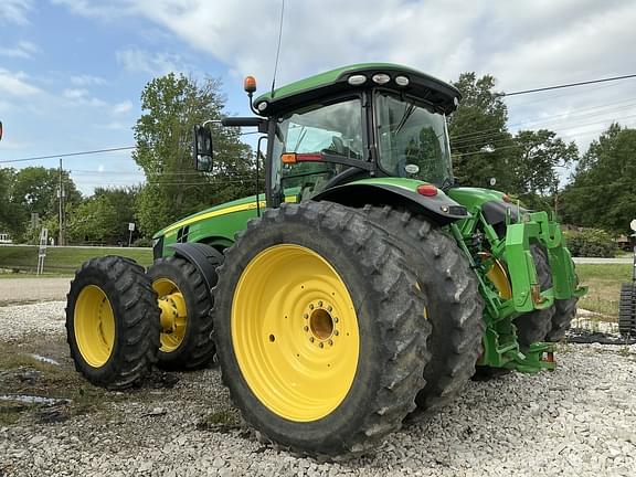 Image of John Deere 8320R equipment image 4