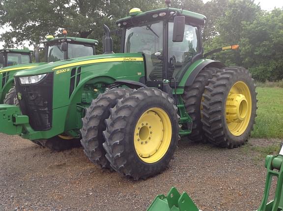 Image of John Deere 8320R equipment image 1