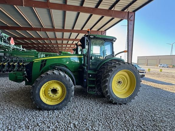 Image of John Deere 8320R Primary image
