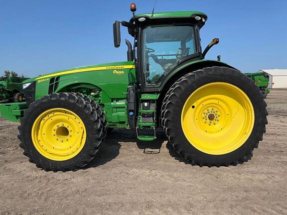 Image of John Deere 8320R equipment image 1