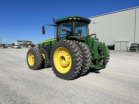 Image of John Deere 8320R equipment image 2