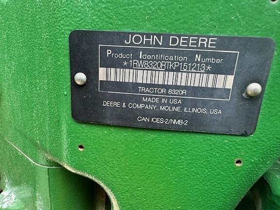 Image of John Deere 8320R equipment image 2