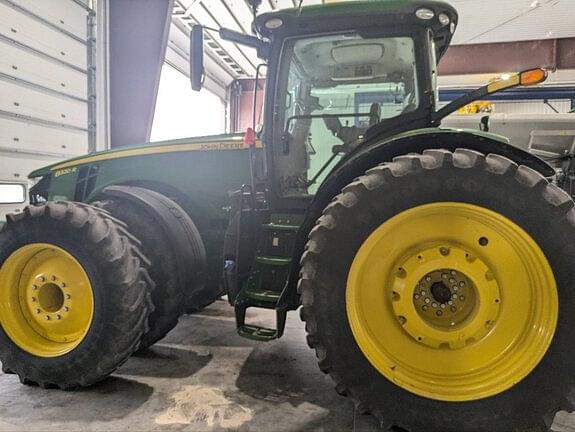 Image of John Deere 8320R equipment image 3