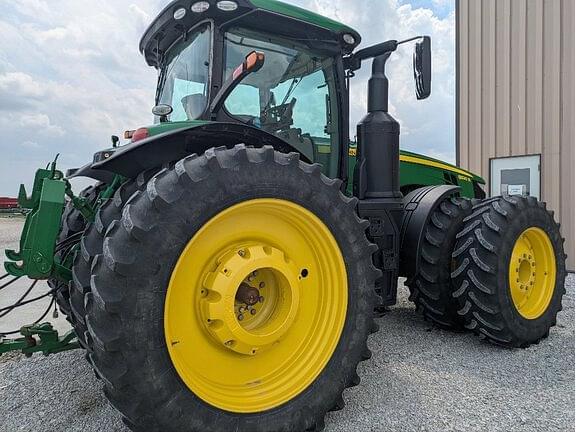Image of John Deere 8320R equipment image 4