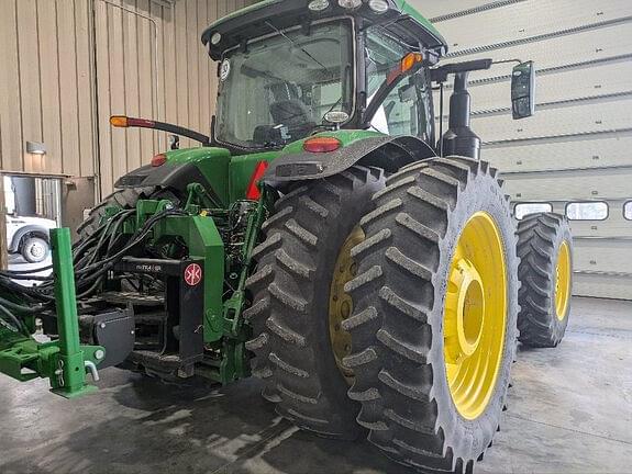 Image of John Deere 8320R equipment image 4
