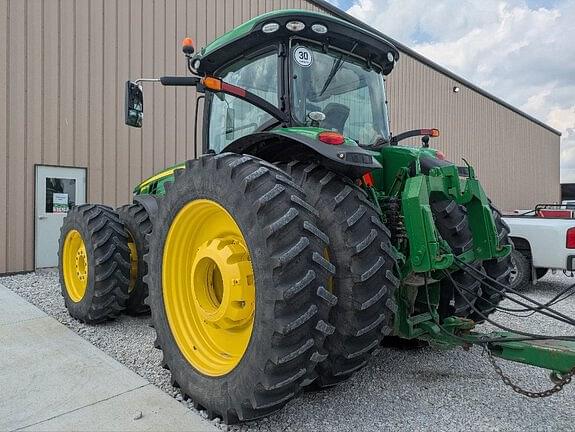 Image of John Deere 8320R equipment image 3