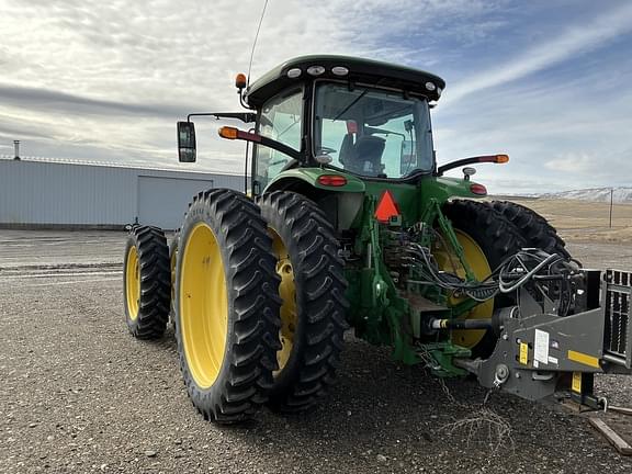 Image of John Deere 8320R equipment image 2