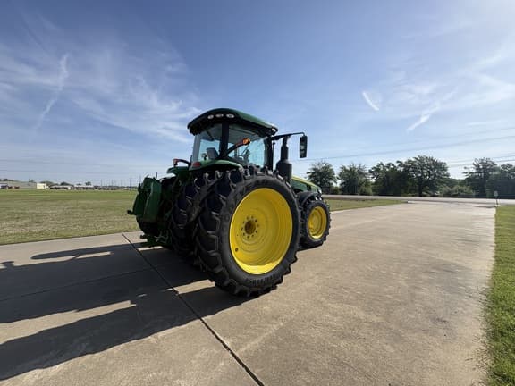 Image of John Deere 8320R equipment image 4
