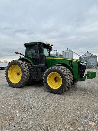 Image of John Deere 8320R equipment image 1