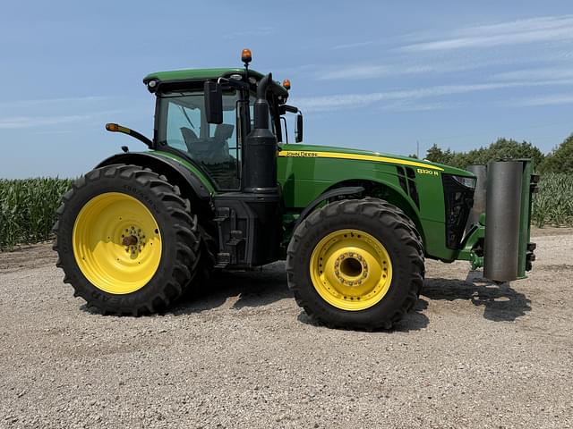 Image of John Deere 8320R equipment image 2