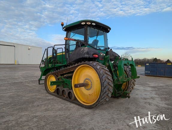 Image of John Deere 8320RT equipment image 2